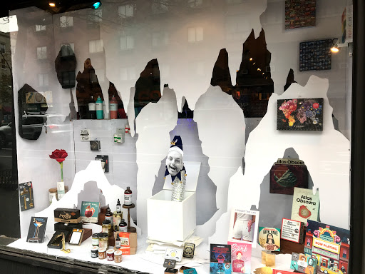 Gift Shop «Exit 9 Gift Emporium Brooklyn», reviews and photos, 127 Smith St, Brooklyn, NY 11201, USA