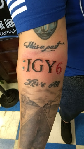 Tattoo Shop «Against the Grain Tattoos», reviews and photos, 1380 Cypress Ave, Melbourne, FL 32935, USA