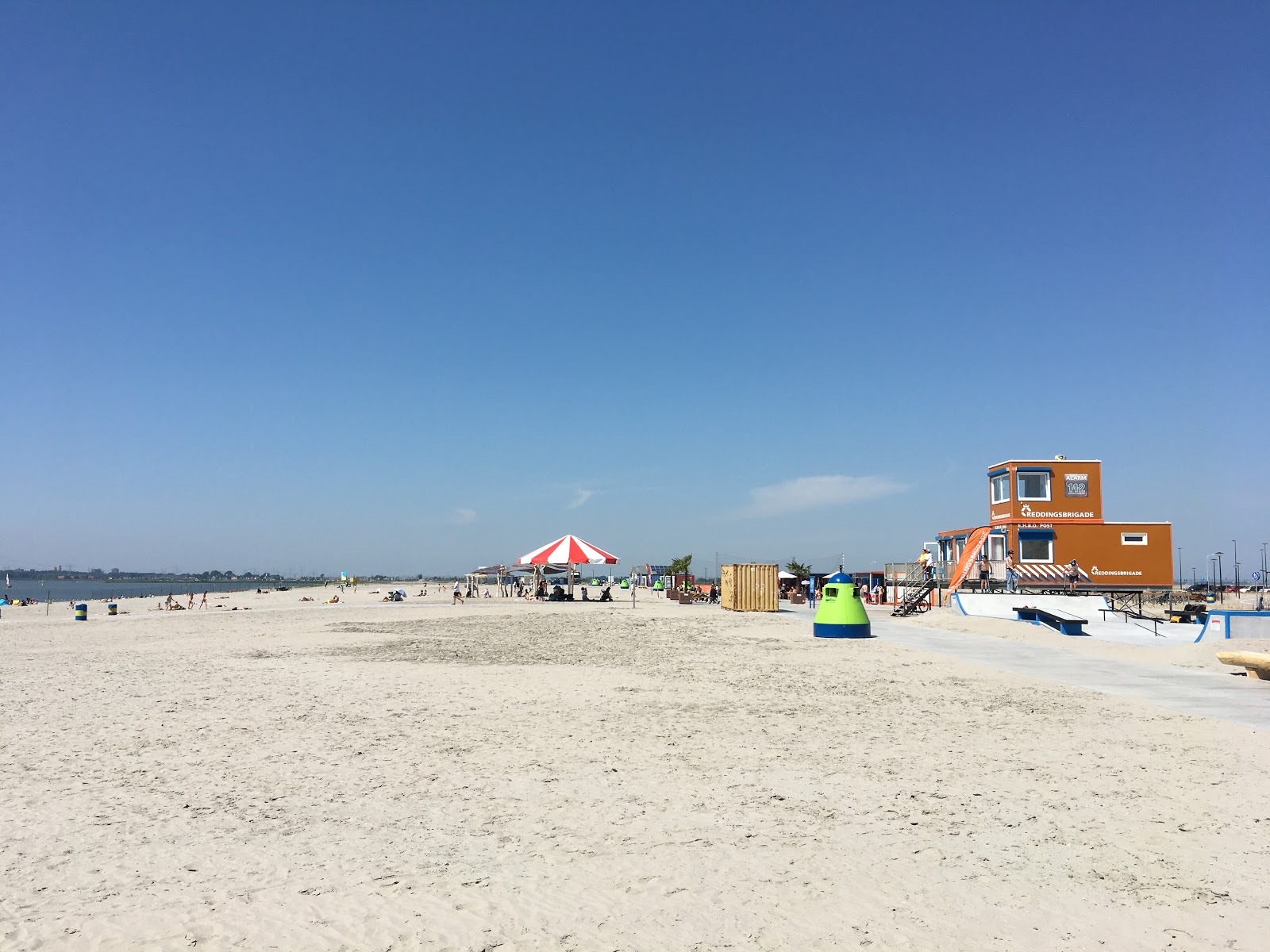Photo de Blijburg Plage avec plage spacieuse
