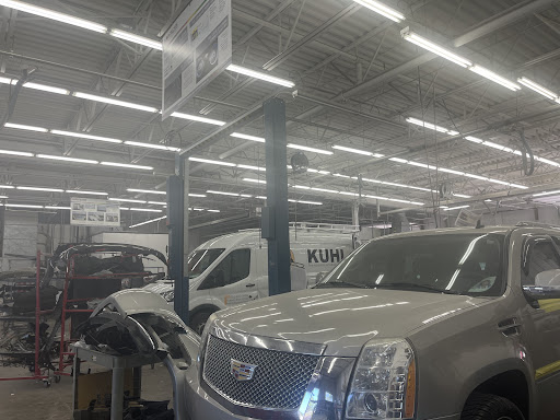 Auto Body Shop «ABRA Auto Body & Glass», reviews and photos, 4713 Shady Oak Rd, Hopkins, MN 55343, USA