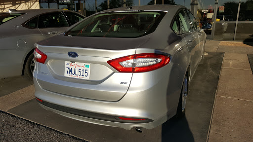 Auto Body Shop «Service King Collision Repair of 99th Ave», reviews and photos, 901 N 99th Ave, Tolleson, AZ 85353, USA