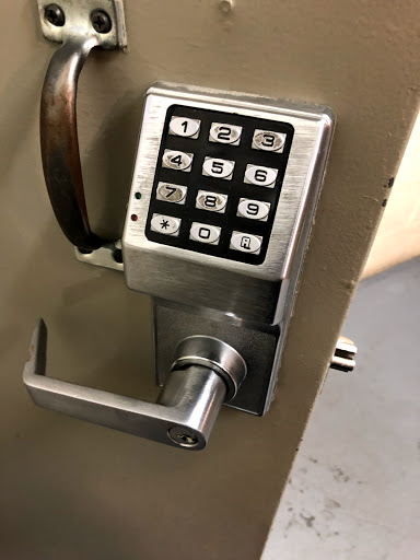 Locksmith «Lock Solutions Locksmith», reviews and photos, 11107 Burbank Blvd, North Hollywood, CA 91601, USA