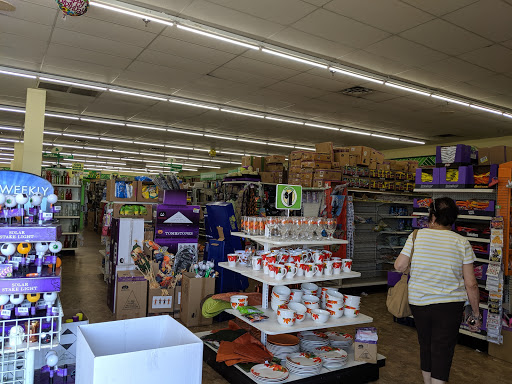 Dollar Store «Dollar Tree», reviews and photos, 22-03 Fair Lawn Ave, Fair Lawn, NJ 07410, USA