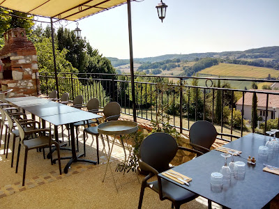 Le Patio d'Hauteville "Vue Panoramique" parking privé à Penne-d'Agenais