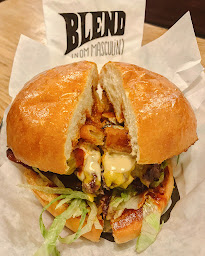 Photo n°161 de Blend Hamburger Madeleine à Paris ()