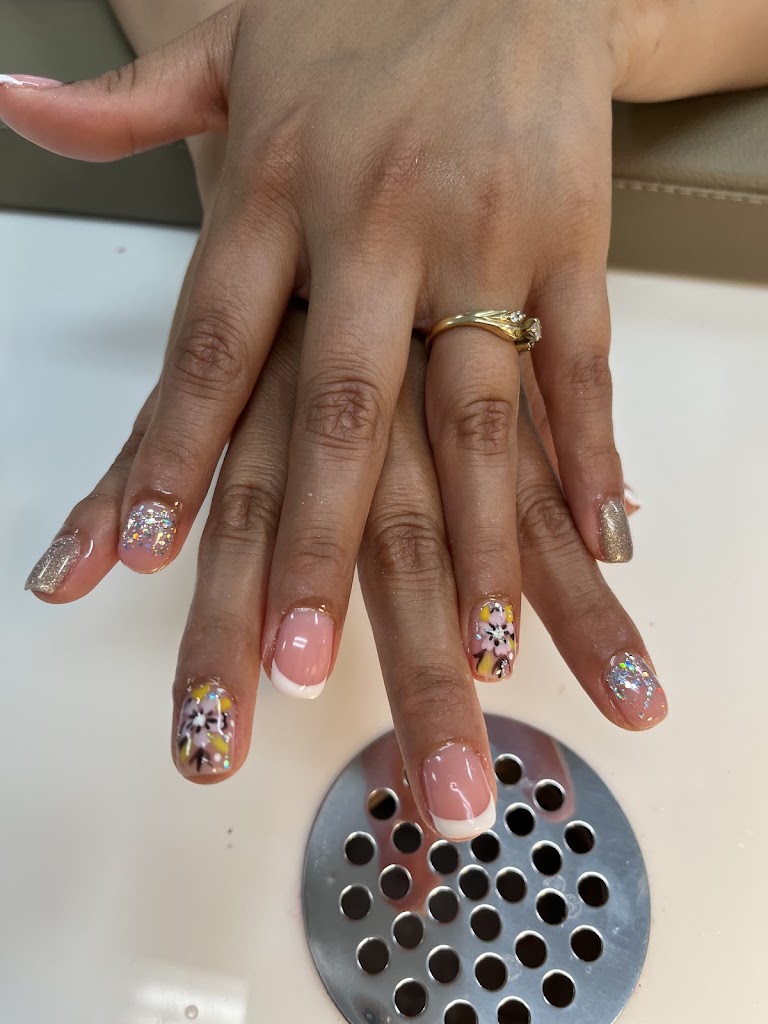 Jenny Nails & Spa 11772