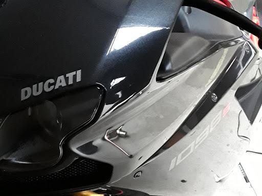 Used Car Dealer «West Coast Auto Group», reviews and photos, 231 NE 10th Ave, Portland, OR 97232, USA