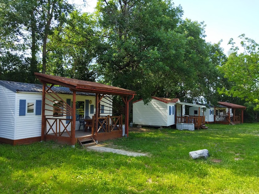 Camping Municipal Les Écureuils - Drôme à Recoubeau-Jansac (Drôme 26)