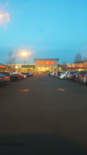 Grocery Store «Fred Meyer», reviews and photos, 1201 Valley Ave E, Sumner, WA 98390, USA
