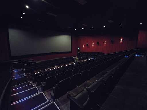 Movie Theater «Regal Cinemas Sherwood 10», reviews and photos, 15995 SW Tualatin-Sherwood Rd, Sherwood, OR 97140, USA