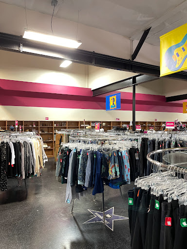 Thrift Store «Out of the Closet Oakland», reviews and photos, 238 E 18th St, Oakland, CA 94606, USA