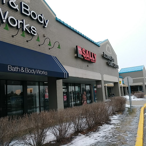 Beauty Supply Store «Sally Beauty», reviews and photos, 2439 W Schaumburg Rd, Schaumburg, IL 60194, USA