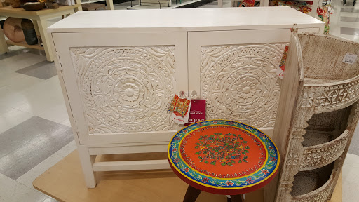 Department Store «T.J. Maxx and HomeGoods», reviews and photos, 7349 Lemont Rd, Downers Grove, IL 60516, USA