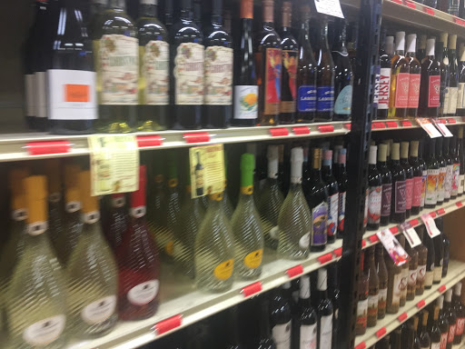 Wine Store «Wine Outlet», reviews and photos, 10 Meadowlands Pkwy, Secaucus, NJ 07094, USA