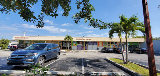 Supermarket «INDIAN GROCERY AND HALAL MEAT STORE (SUNSHINE INDOPAK GROCERY)», reviews and photos, 1809 NE 164th St, North Miami Beach, FL 33162, USA