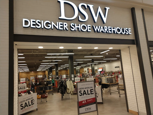 Shoe Store «DSW Designer Shoe Warehouse», reviews and photos, 575 E University Pkwy n, Orem, UT 84097, USA