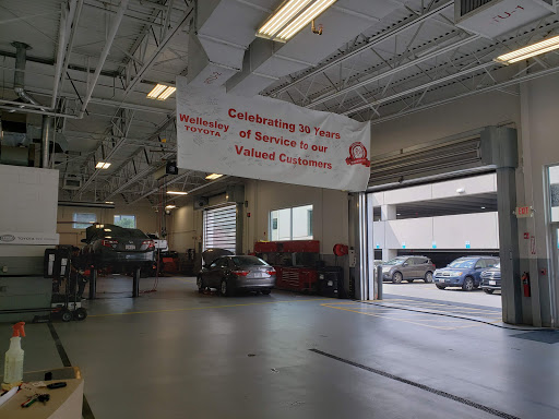 Toyota Dealer «Wellesley Toyota», reviews and photos, 234 Worcester St, Wellesley, MA 02481, USA