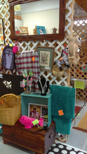 Thrift Store «County Line Thrift Store», reviews and photos, 4130 Charles Hardy Pkwy, Dallas, GA 30157, USA