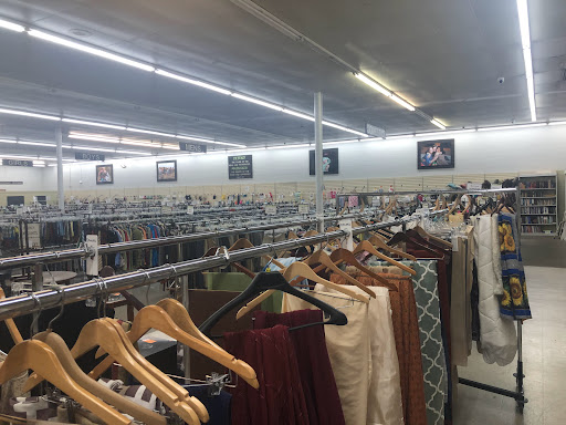 Thrift Store «Right Stuff Bargain Center», reviews and photos, 7480 Parkway Dr #110, Leeds, AL 35094, USA