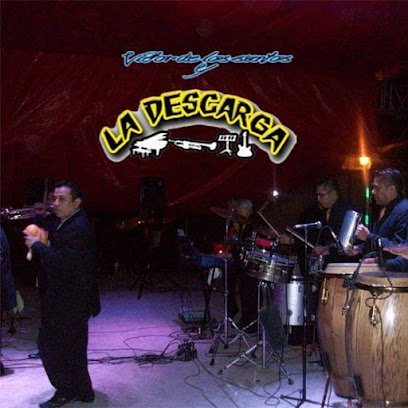 Grupo musical Victor de los Santos y la DESCARGA