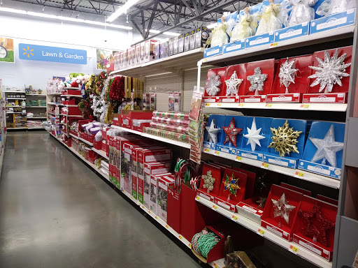 Supermarket «Walmart Supercenter», reviews and photos, 612 E Main St, Hohenwald, TN 38462, USA