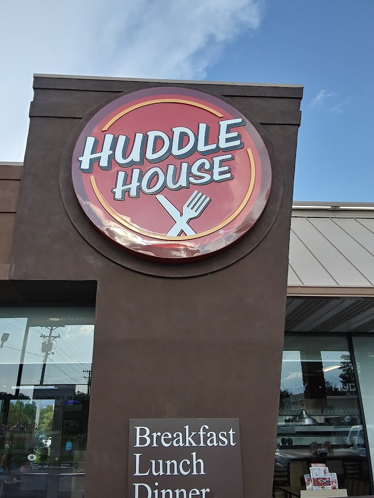 Huddle House 28904