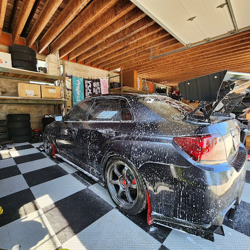 Caffeine n' Gasoline Garage en Cedarburg