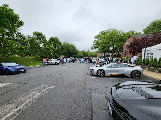 Shopping Mall «Village Centre», reviews and photos, 776 Walker Rd, Great Falls, VA 22066, USA