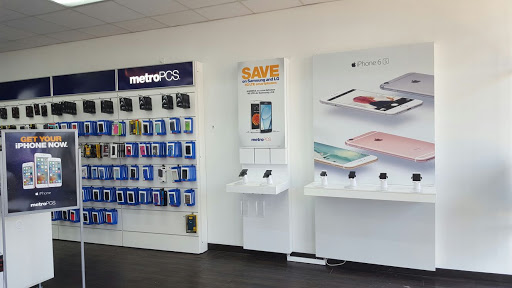 Cell Phone Store «MetroPCS Authorized Dealer», reviews and photos, 450 E Hwy 67, Duncanville, TX 75137, USA