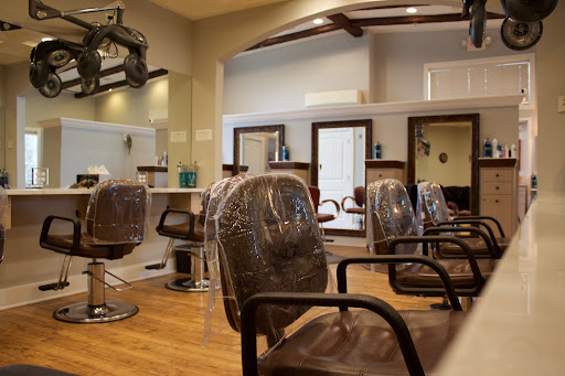 Beauty Salon «Red Cottage Salon & Spa», reviews and photos, 3974 IL-22, Long Grove, IL 60047, USA