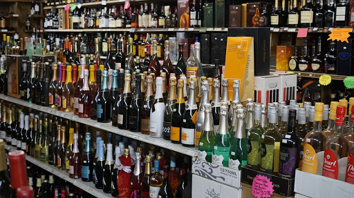 Liquor Store «Garrafeira Wines & Liquor Corporation», reviews and photos, 13844 101st Ave, Jamaica, NY 11435, USA