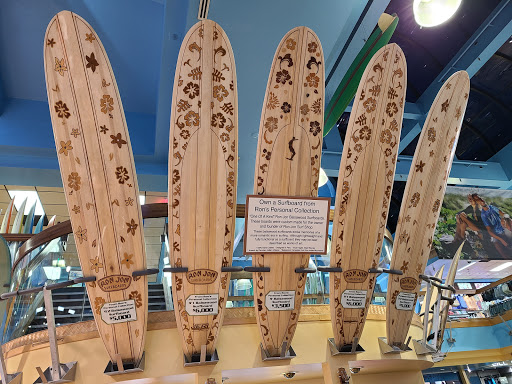 Clothing Store «Ron Jon Surf Shop», reviews and photos, 4151 N Atlantic Ave, Cocoa Beach, FL 32931, USA