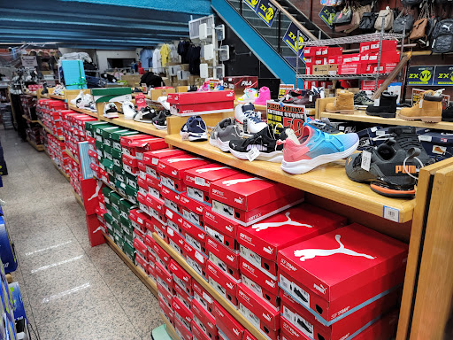 Clothing Store «V.I.M.», reviews and photos, 863 Broad St, Newark, NJ 07102, USA