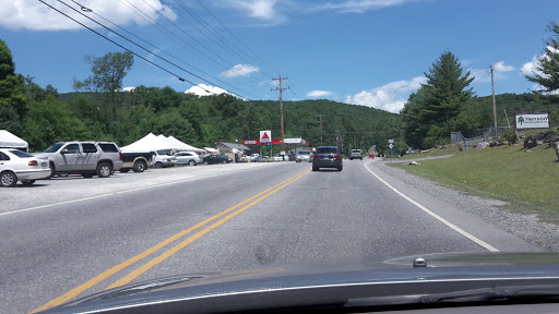 Golf Club «Linville Land Harbor Golf Club», reviews and photos, 1665 Goose Hollow Rd, Linville, NC 28646, USA