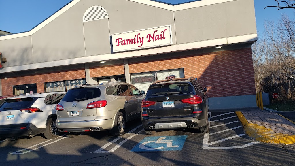 Family Nails 06477