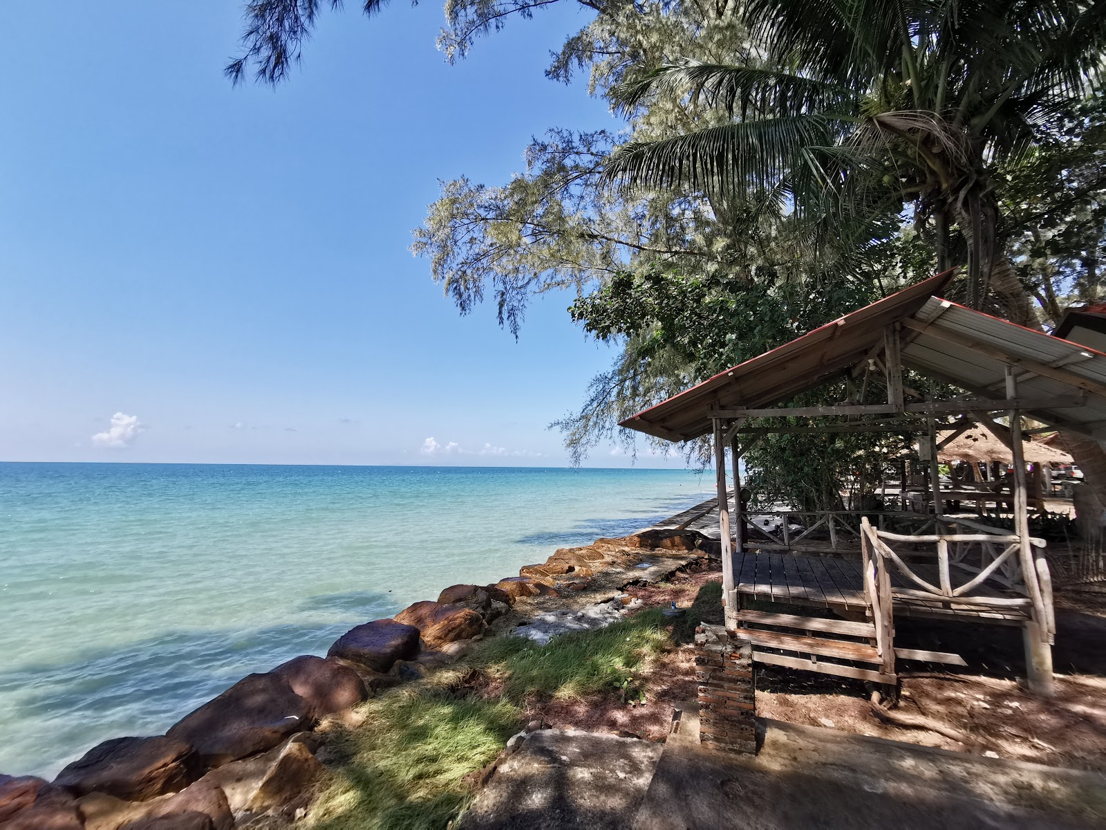 Banchuen Beach photo #9