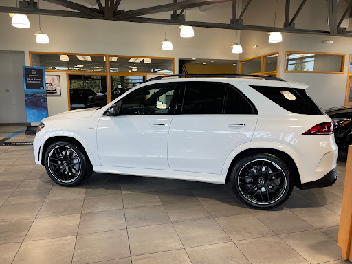 Mercedes Benz Dealer «Mercedes-Benz of Salem», reviews and photos, 2405 Commercial St SE, Salem, OR 97302, USA