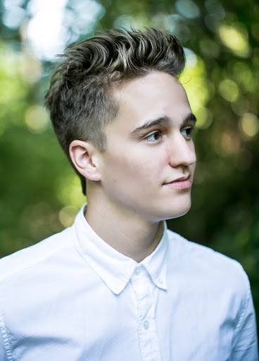 Hair Salon «KRS HAIR & WAX STUDIO», reviews and photos, 832 E Locust St, Milwaukee, WI 53212, USA