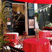 Atmosphère du Restaurant de hot-dogs Aux Petits Oignons à Aix-en-Provence - n°1
