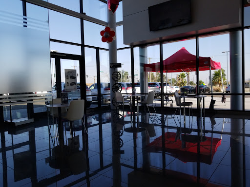 Kia Dealer «Valley Kia of Fontana», reviews and photos, 16272 S Highland Ave, Fontana, CA 92336, USA