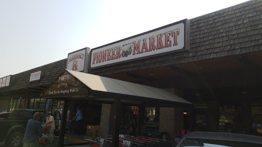 Pioneer Market, 5034 Coakley Cir, Mariposa, CA 95338, USA, 