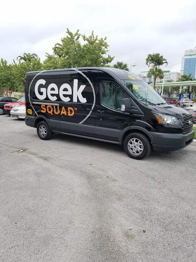 Computer Repair Service «Geek Squad», reviews and photos, 21035 Biscayne Blvd, Miami, FL 33180, USA