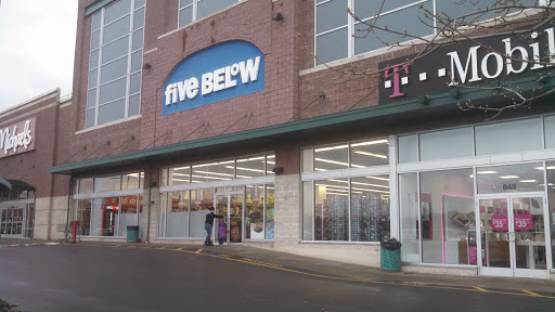 Variety Store «Five Below», reviews and photos, 846 Pelham Pkwy, Pelham, NY 10803, USA