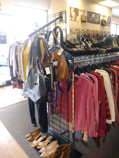 Used Clothing Store «Clothes Mentor», reviews and photos, 5911 Poyner Village Pkwy, Raleigh, NC 27616, USA