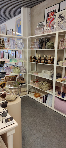 Kommentarer og anmeldelser af FABREK