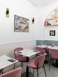 Atmosphère du Restaurant français L'INAPERÇU Café-Restaurant à Paris - n°6