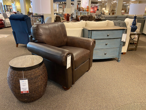 Furniture Store «La-Z-Boy Furniture Galleries», reviews and photos, 130 S Central Ave, Hartsdale, NY 10530, USA