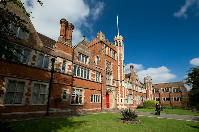 Reviews of King Henry VIII School in Coventry - School