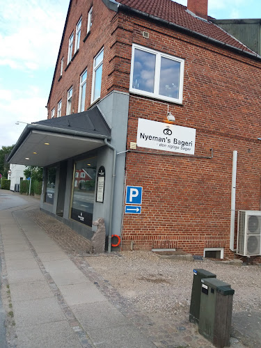 Anmeldelser af Nyeman's Bageri Og Konditori i Sønderborg - Bageri