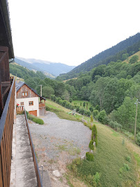 Extérieur du Restaurant Logis Hôtel Rest. le Sapin Fleuri à Bagnères-de-Luchon - n°11